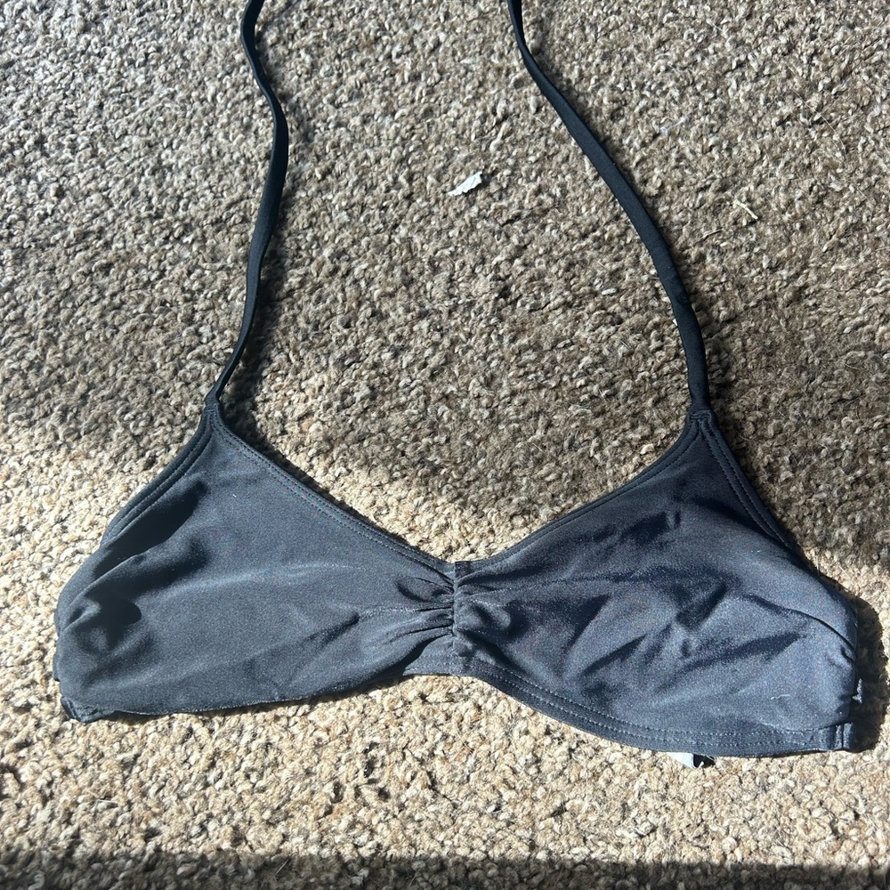 Midori criss cross black top